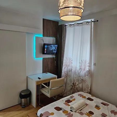 Bed & Breakfast Confort - Salle De Bain - 5 Mins Gare Annemasse